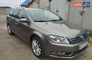 Универсал Volkswagen Passat 2011 в Тернополе