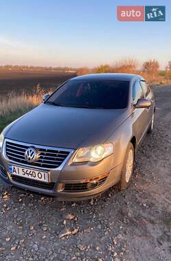 Седан Volkswagen Passat 2007 в Володарці