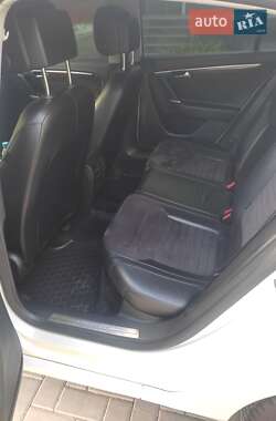 Седан Volkswagen Passat 2012 в 