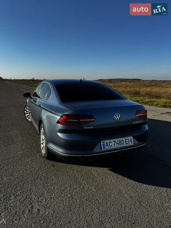 Седан Volkswagen Passat 2014 в Рівному