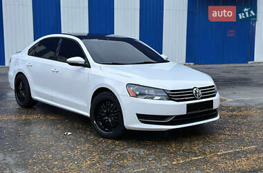 Седан Volkswagen Passat 2012 в 
