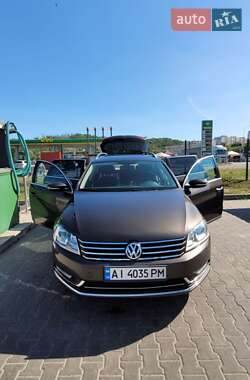 Універсал Volkswagen Passat 2012 в Києві