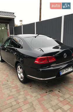 Седан Volkswagen Passat 2011 в Одессе