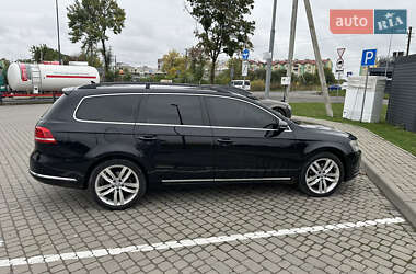 Універсал Volkswagen Passat 2011 в Радехові