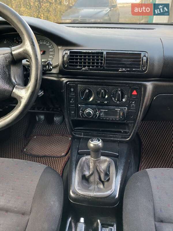 Універсал Volkswagen Passat 2000 в Турійську