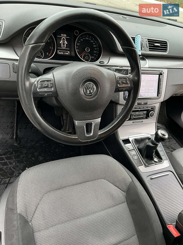 Седан Volkswagen Passat 2011 в Чернівцях фото 6 Седан Volkswagen Passat 2011 в Чернівцях
