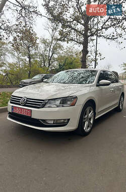 Седан Volkswagen Passat 2014 в Одесі