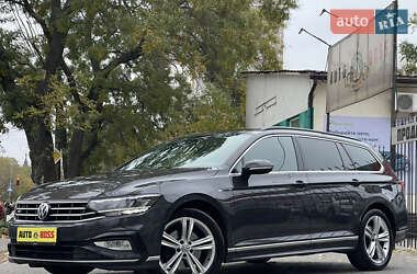 Универсал Volkswagen Passat 2019 в Николаеве