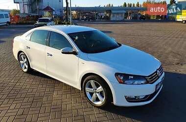 Седан Volkswagen Passat 2013 в Кагарлику