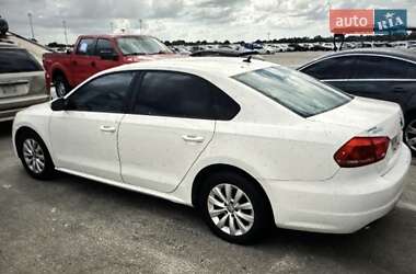 Седан Volkswagen Passat 2013 в Киеве