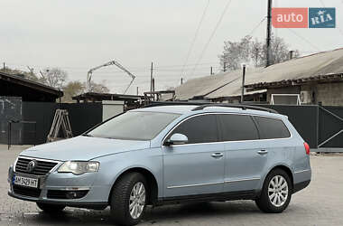 Універсал Volkswagen Passat 2008 в Вишгороді