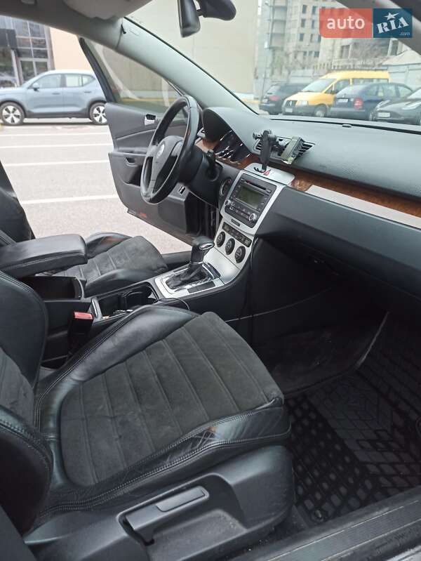 Седан Volkswagen Passat 2006 в Києві