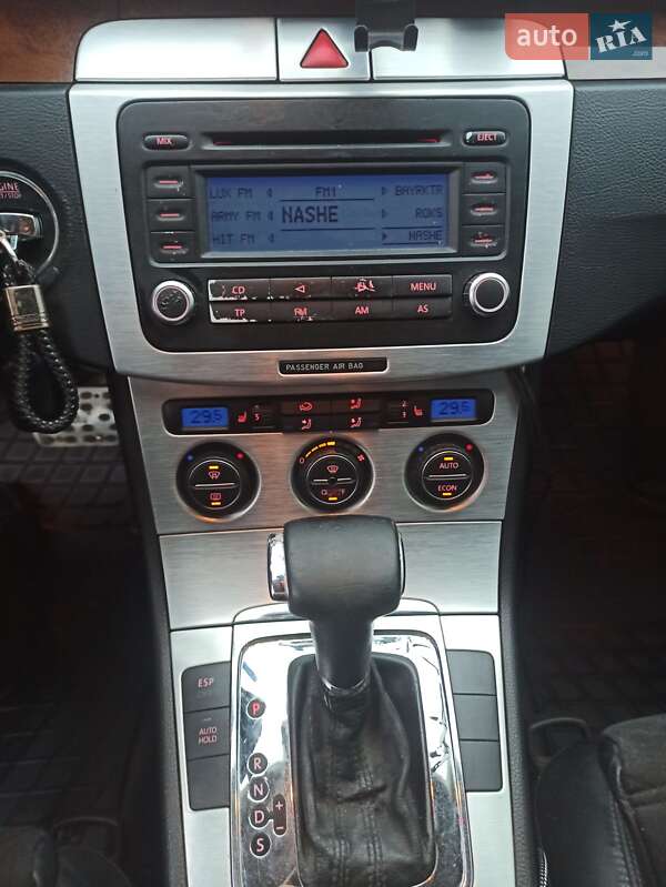 Седан Volkswagen Passat 2006 в Києві