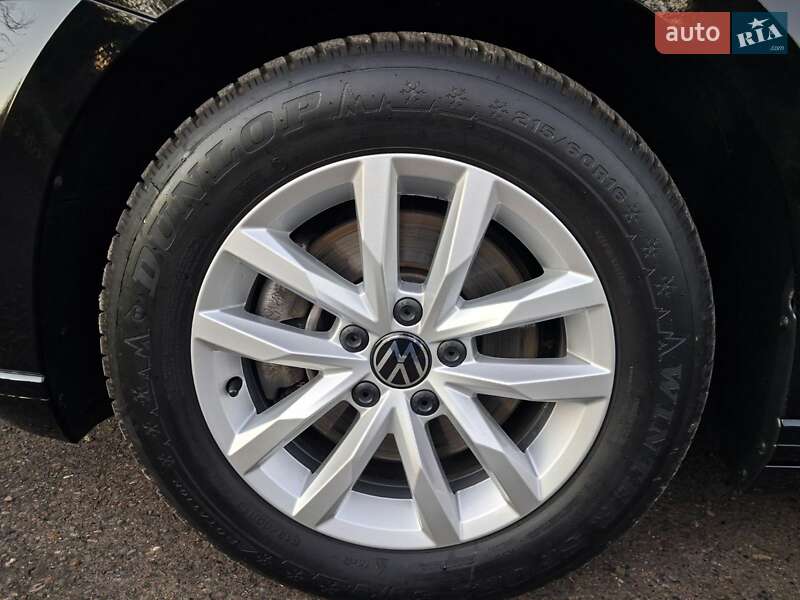 Универсал Volkswagen Passat 2020 в Калуше