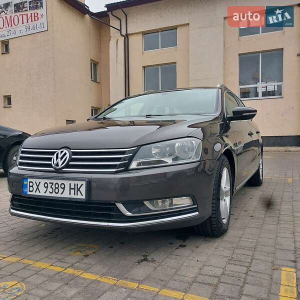 Універсал Volkswagen Passat 2012 в Хмельницькому
