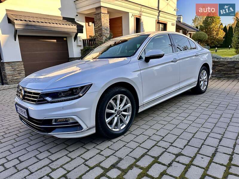 Седан Volkswagen Passat 2018 в Львові