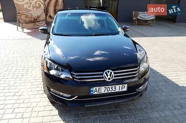 Седан Volkswagen Passat 2013 в Дніпрі