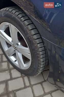 Седан Volkswagen Passat 2013 в 