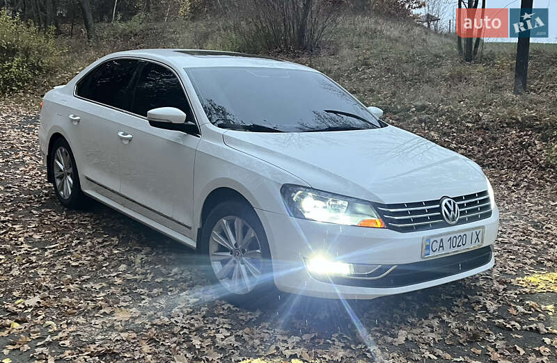Седан Volkswagen Passat 2012 в 