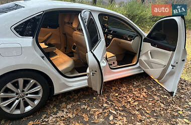 Седан Volkswagen Passat 2012 в 