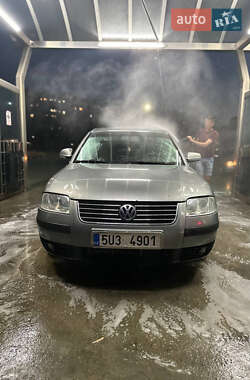 Седан Volkswagen Passat 2004 в Черкассах