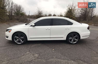 Седан Volkswagen Passat 2015 в Мироновке