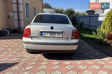 Седан Volkswagen Passat 1999 в Киеве