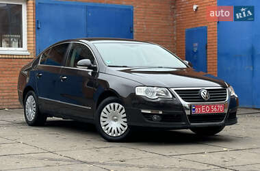 Седан Volkswagen Passat 2010 в Лубнах