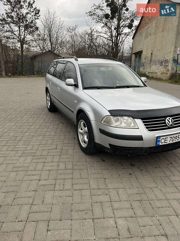 Універсал Volkswagen Passat 2002 в Чернівцях