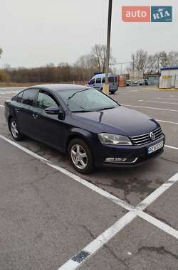 Седан Volkswagen Passat 2012 в Каменском