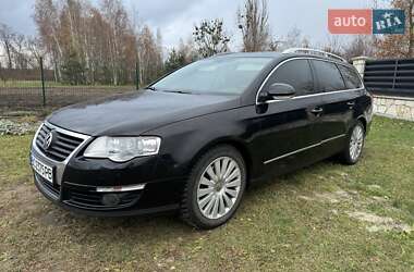 Універсал Volkswagen Passat 2010 в Львові