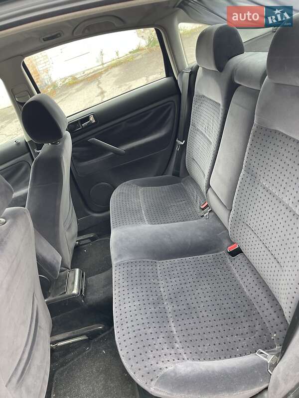 Седан Volkswagen Passat 1997 в Полтаве