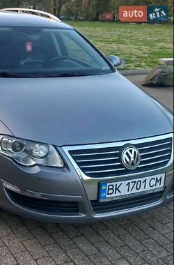 Універсал Volkswagen Passat 2008 в Сарнах