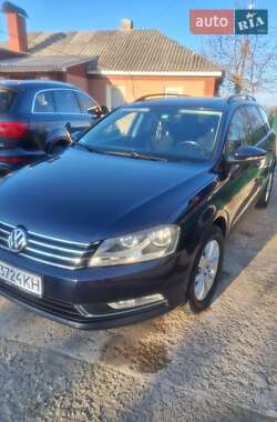 Універсал Volkswagen Passat 2011 в Черкасах