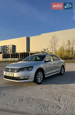 Седан Volkswagen Passat 2015 в Киеве