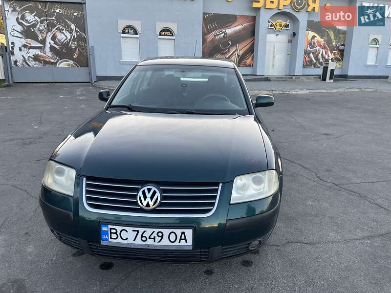 Седан Volkswagen Passat 2002 в 