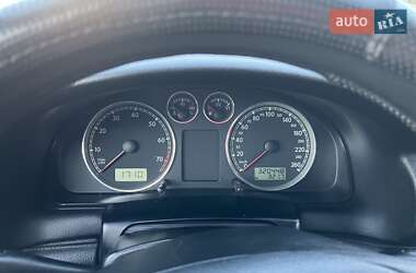 Седан Volkswagen Passat 2002 в 