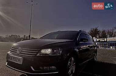 Універсал Volkswagen Passat 2011 в Києві