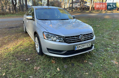 Седан Volkswagen Passat 2013 в Житомире