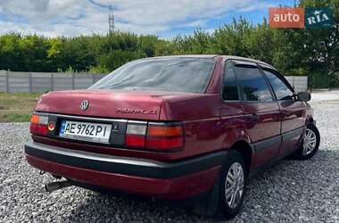 Седан Volkswagen Passat 1989 в Кривом Роге