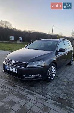 Универсал Volkswagen Passat 2012 в Копычинце