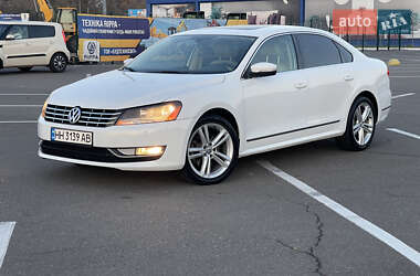 Седан Volkswagen Passat 2012 в Одесі