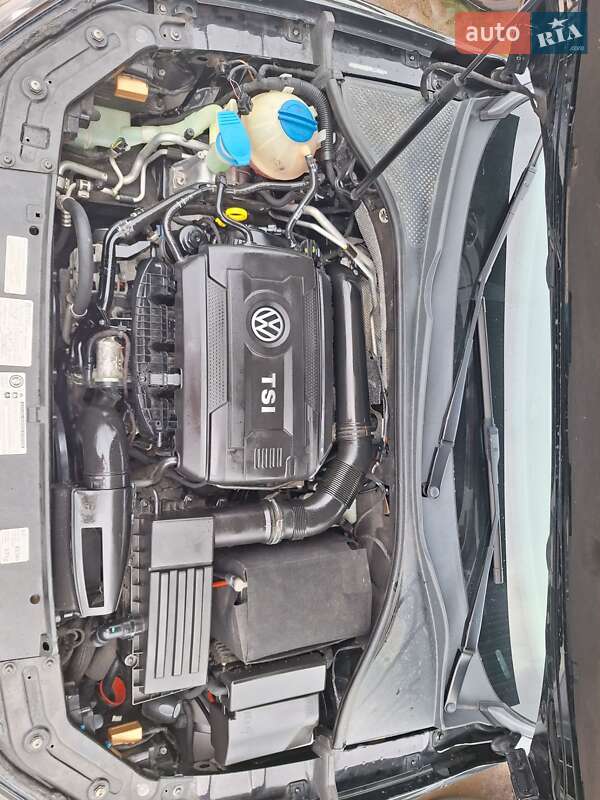 Седан Volkswagen Passat 2013 в Львове