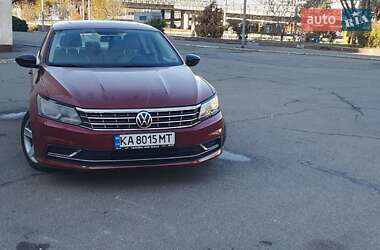 Седан Volkswagen Passat 2017 в 