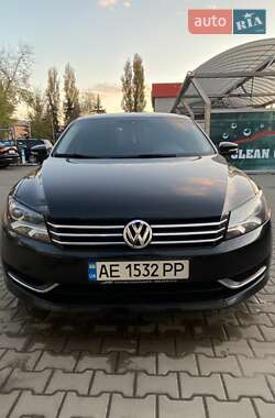 Седан Volkswagen Passat 2014 в Кривому Розі