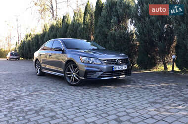 Седан Volkswagen Passat 2017 в Самборе