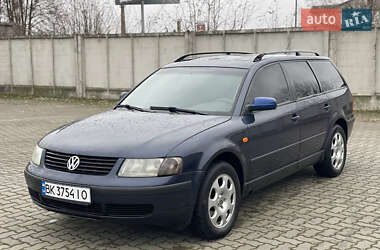 Универсал Volkswagen Passat 1998 в Сарнах