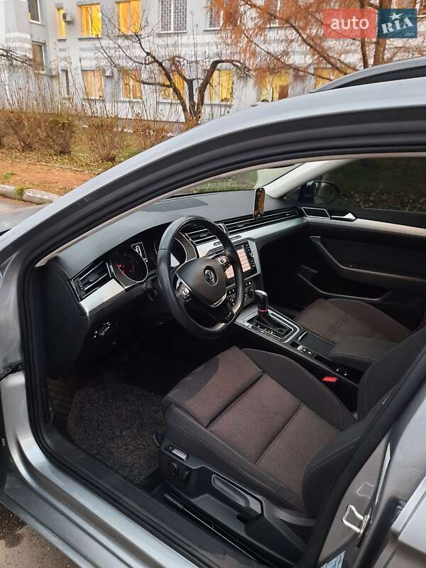 Універсал Volkswagen Passat 2017 в Хмельницькому