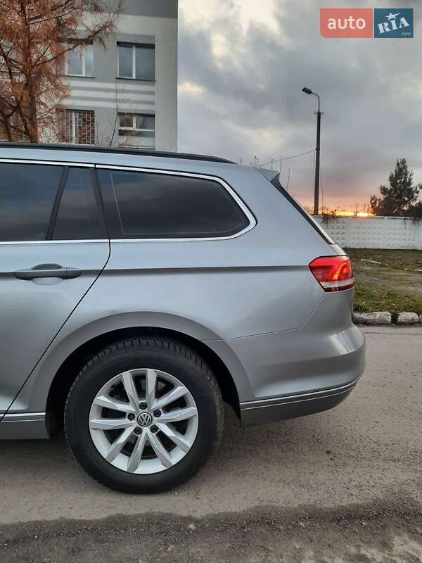 Універсал Volkswagen Passat 2017 в Хмельницькому