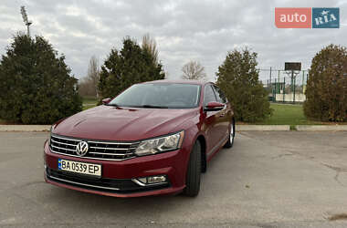 Седан Volkswagen Passat 2016 в Олександрії